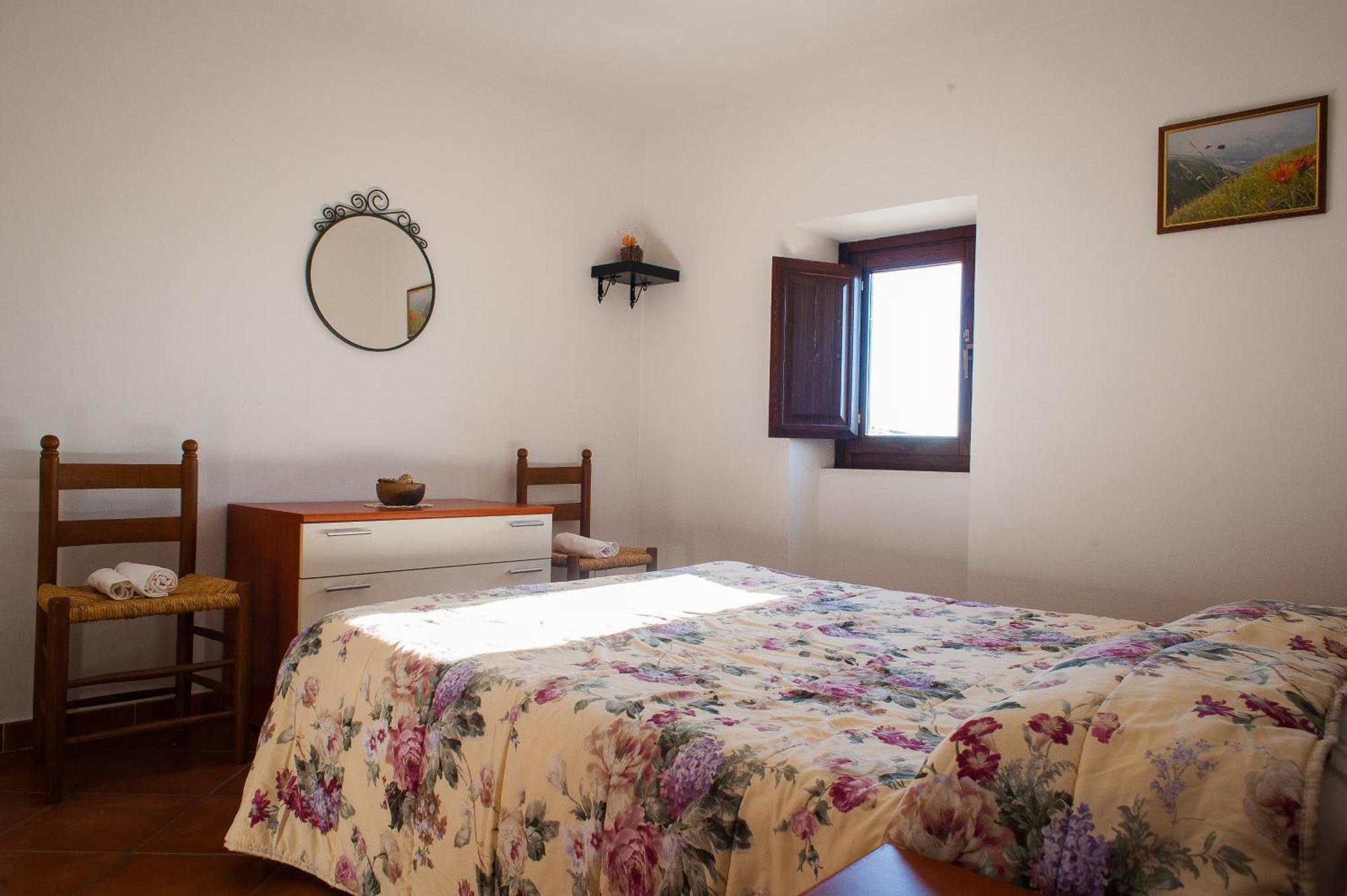 Casa Ladyhawke Apartment Santo Stefano Di Sessanio Luaran gambar