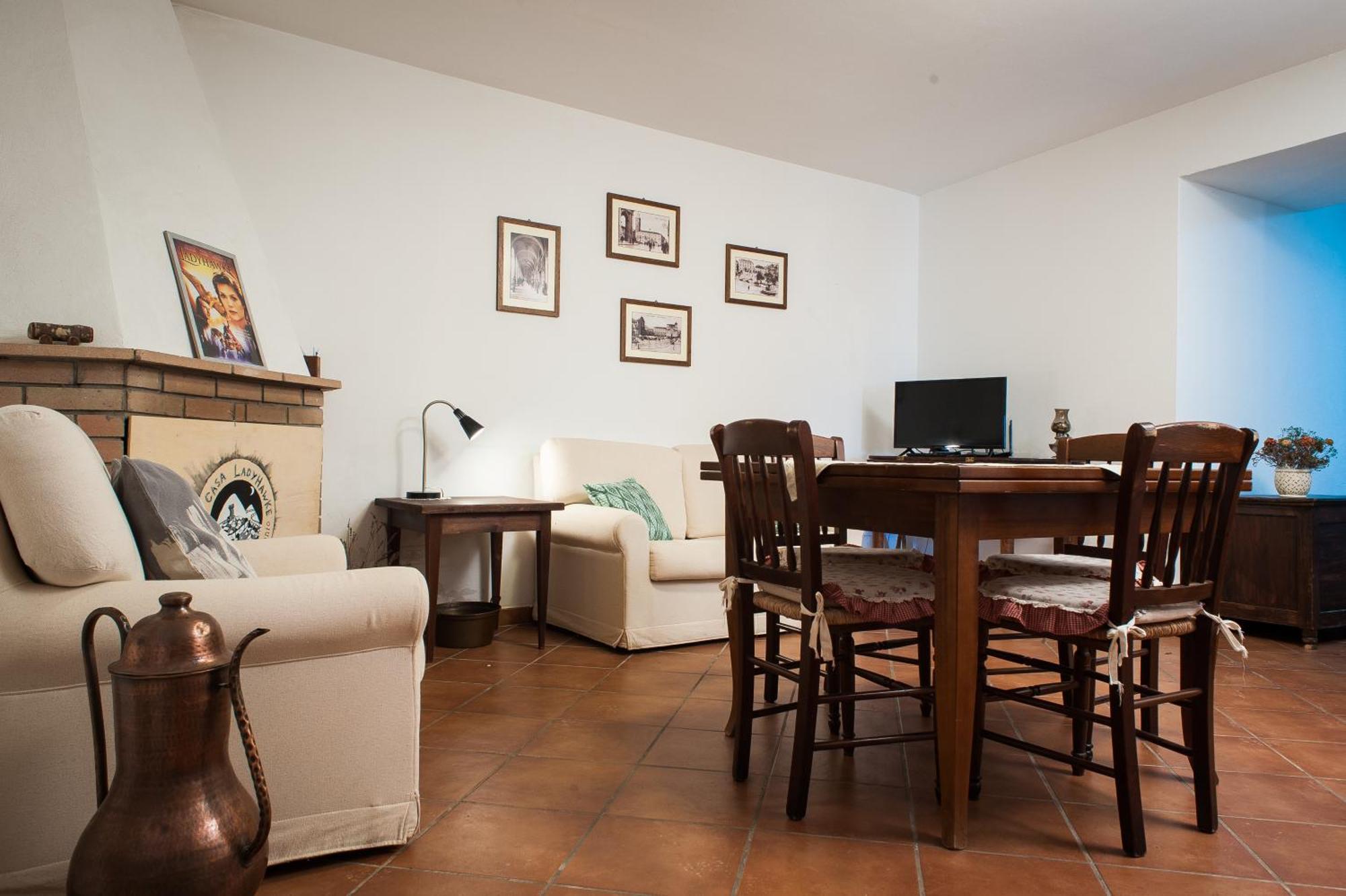 Casa Ladyhawke Apartment Santo Stefano Di Sessanio Luaran gambar
